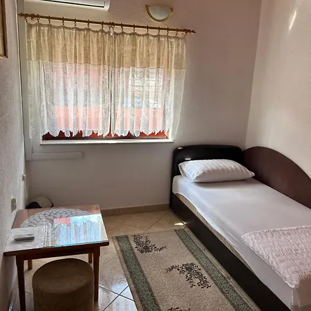 Centro Guest house *